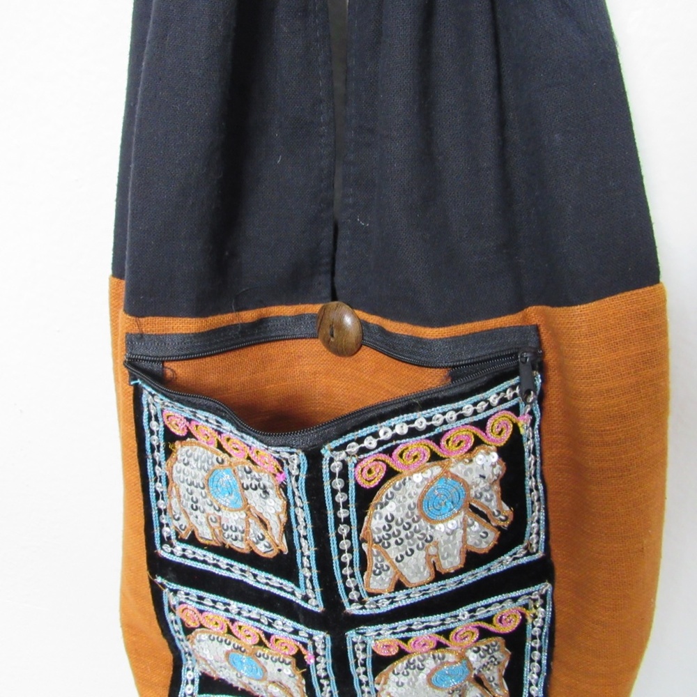 Embroidered Sequenced Elephant Accessory Bag - image 3